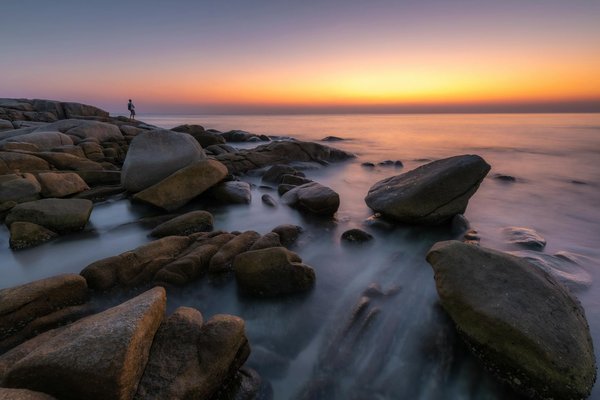 Discover UK Vineyards: Engaging Wine-Tasting Tours That Uncover Regional History